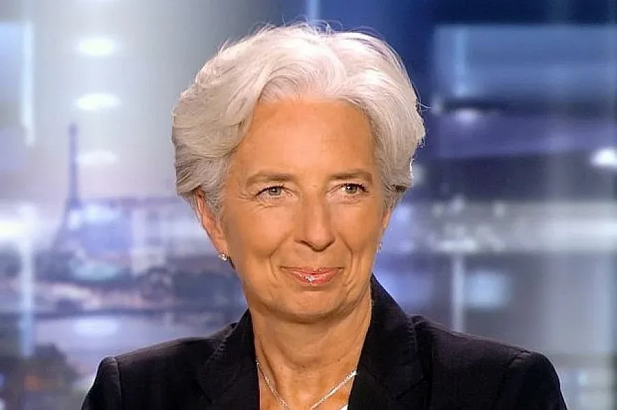 Фейсбук война срещу Лагард