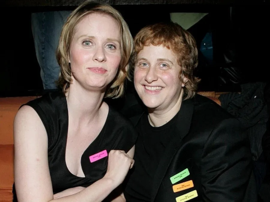 Звезда от "Сексът и градът" се ожени за приятелката си