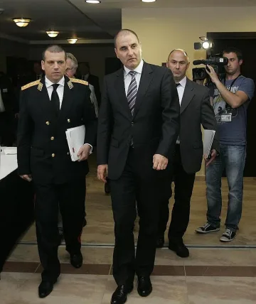 30 арестувани в операция "Кокаинови крале"