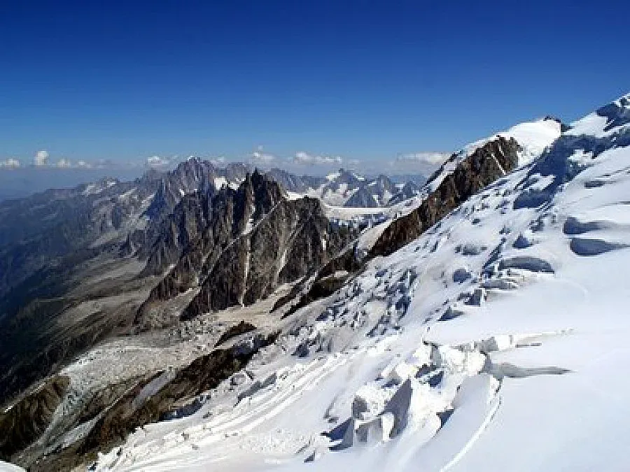 Двама алпинисти загинаха в Алпите