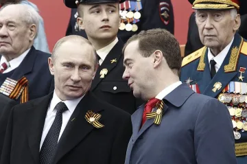 Медведев оглави "Единна Русия"