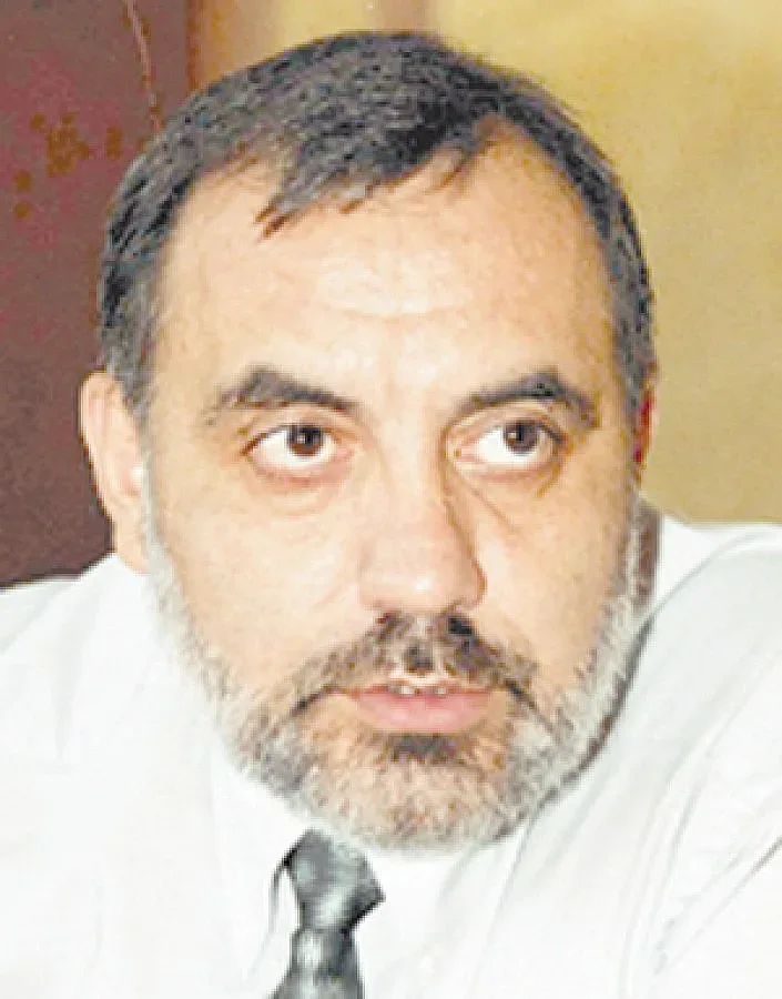 Почина Валентин Церовски