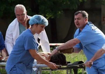 Автобус ковчег почерни Албания