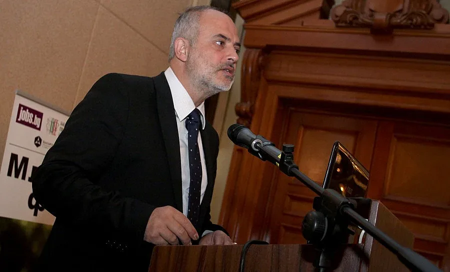 Безработните млади намаляват с 5 % до края на 2013 г.