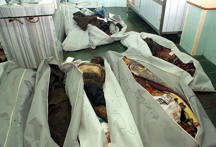 Камикадзе от "Ал Кайда" взриви 96 войници в Йемен