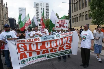 Военни хвърлиха медалите си срещу НАТО