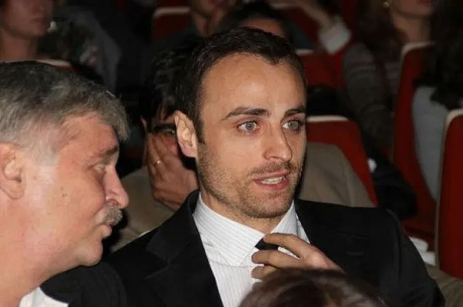 Бербо във Фейсбук: "Галатасарай"? Глупости!