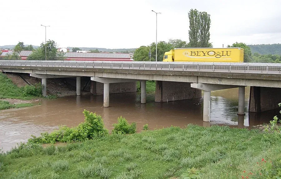 Язовир “Ивайловград” преля, хората тръпнат от воден ад