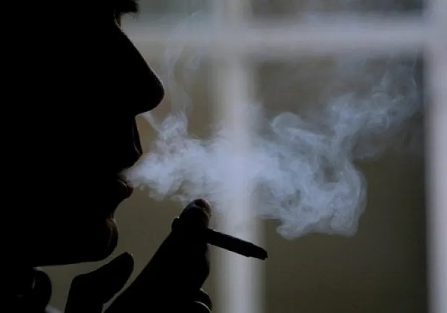 600 инспектори погват пушачите  