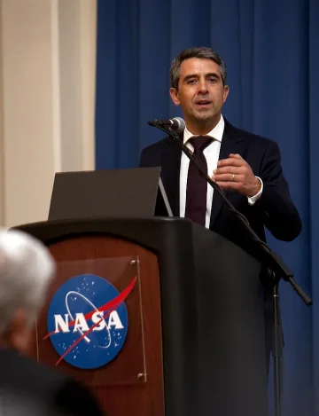 Плевнелиев: Оставаме в Афганистан и след 2014 г.  