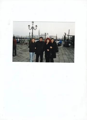 Премянов жени щерката