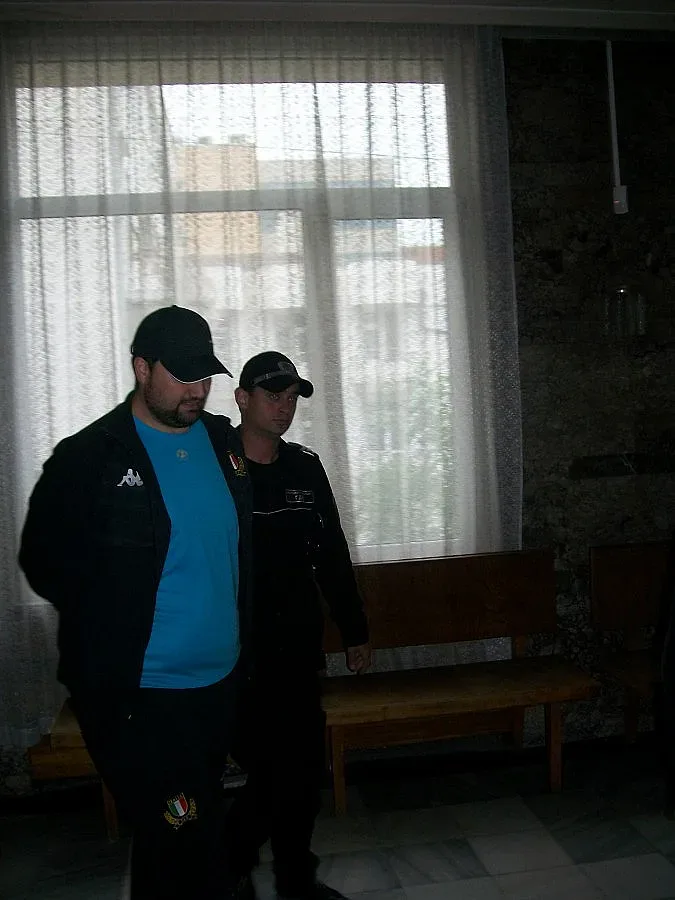 Задържаният за комбайна с кокаин остава в ареста