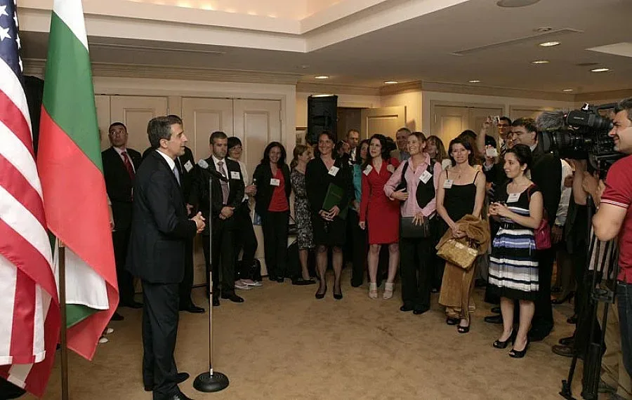 Плевнелиев: Моите посещения са на запад от София