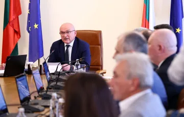 Настаняват в хотели пострадалите от огненото бедствие