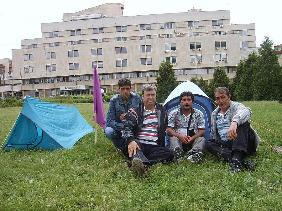 Още двама от ОЦК в гладна стачка