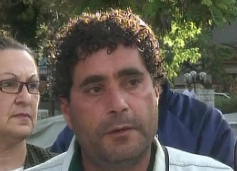 Гладуващите металурзи спират да пият вода