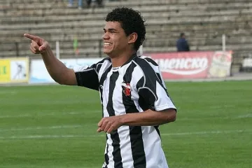 Даксон излиза във финала за Купата