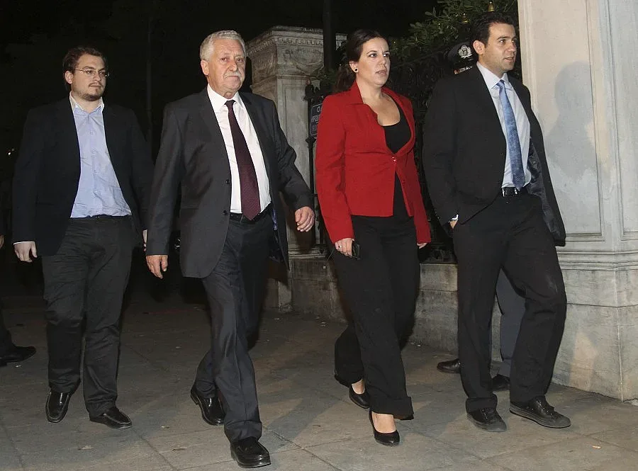 Сириза постави Атина на колене