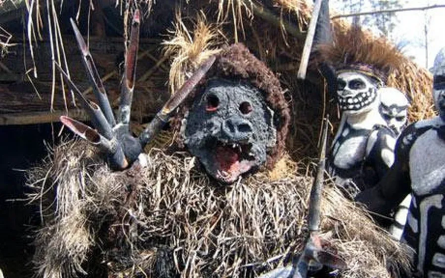 Екзекутираха семейство заради магьосничество