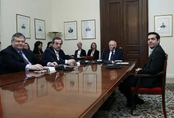 "Нова Демокрация" поиска временно правителство в Гърция