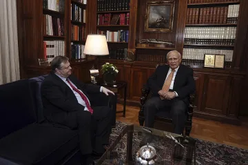 Гръцкият президент с нов опит за изход от кризата