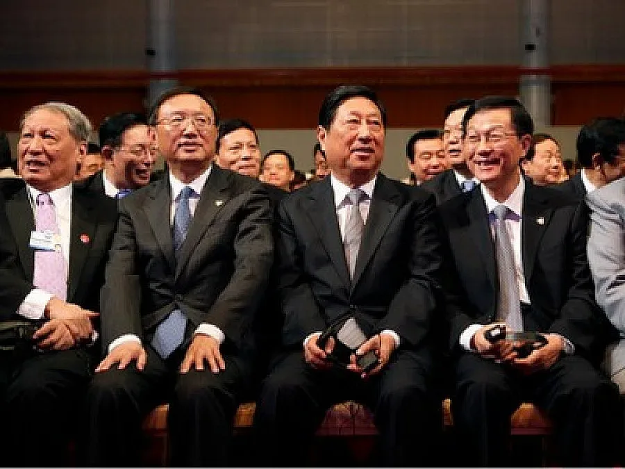 Богати китайци искат да са българи