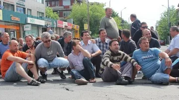 Металурзите излизат на палатки в Кърджали