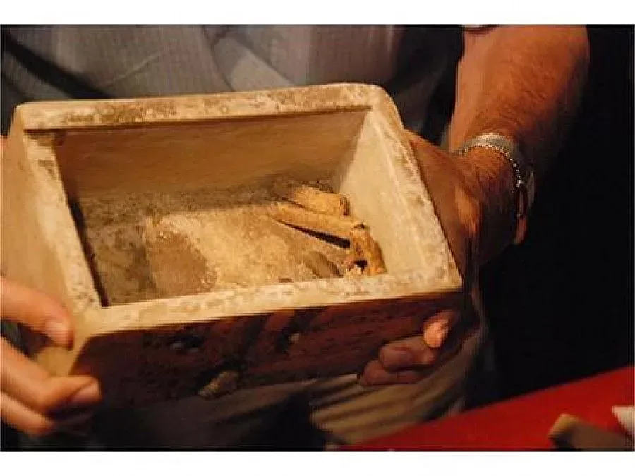 Пренасят мощите на Кръстителя с моряци