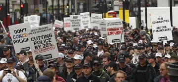 Стотици хиляди британци стачкуват