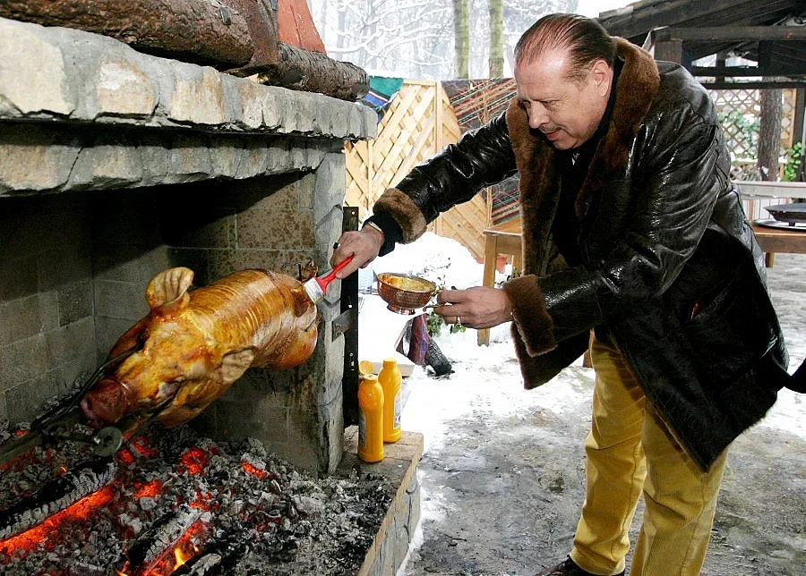 Опашка от бик (говежда, телешка) по севилски