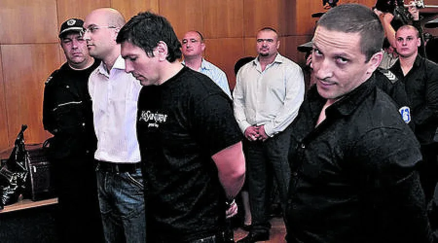 Три дни гонили Стъклето и Тоци