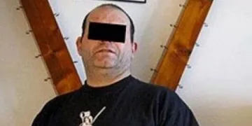 Политик предложи майка и дъщеря на канибали