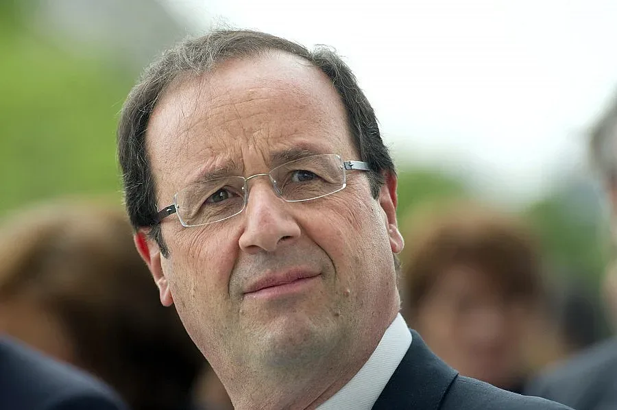 Оланд не иска в Елисейския дворец