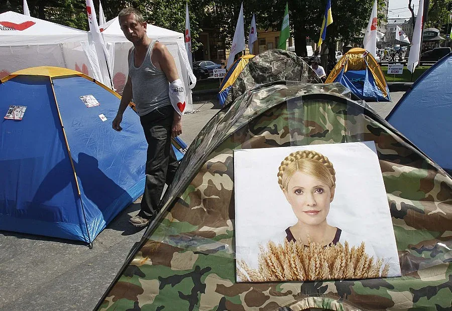 Тимошенко спира гладната стачка