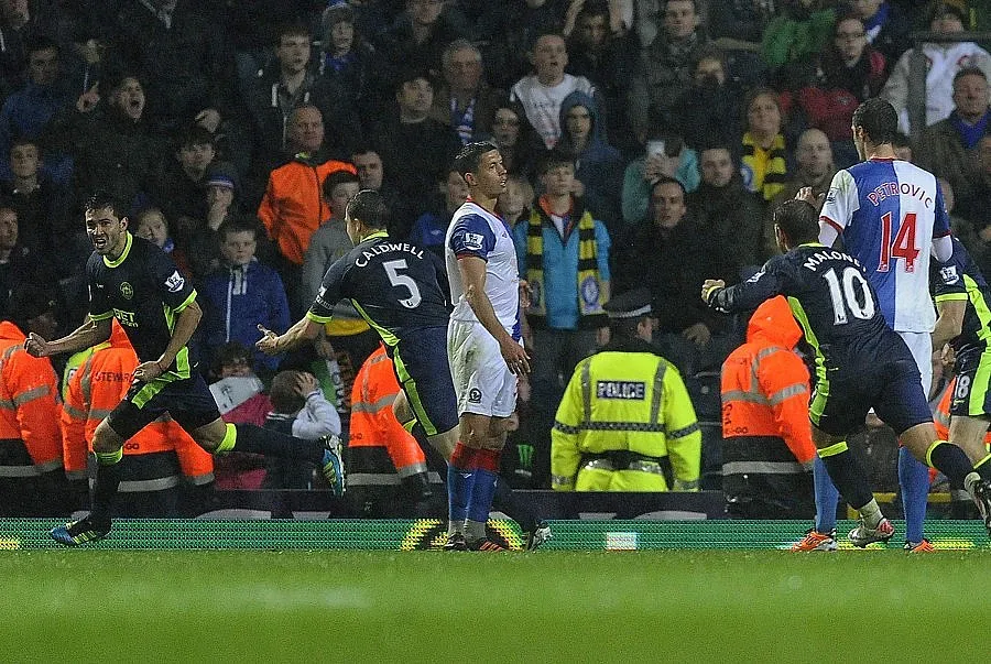 "Блекбърн" изпадна, "Уигън" се спаси