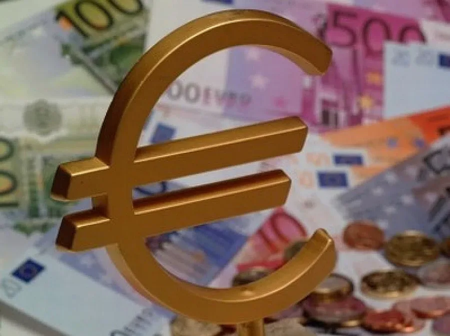 Избраха три банки за новите еврооблигации