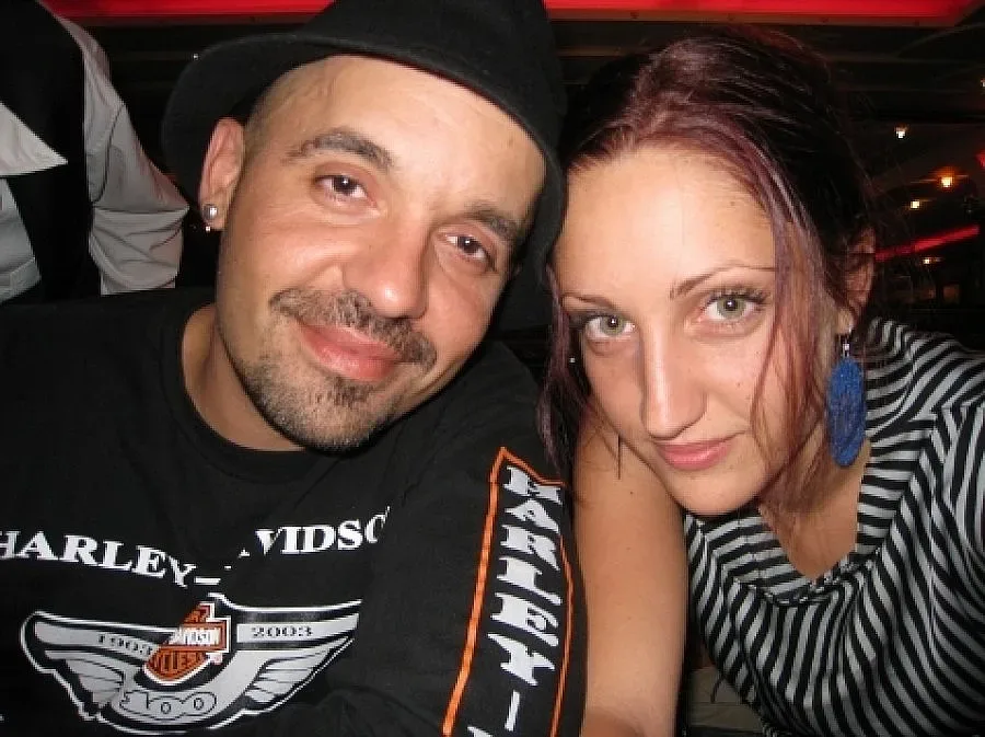 Дичо си направи шумоизолация на спалнята  