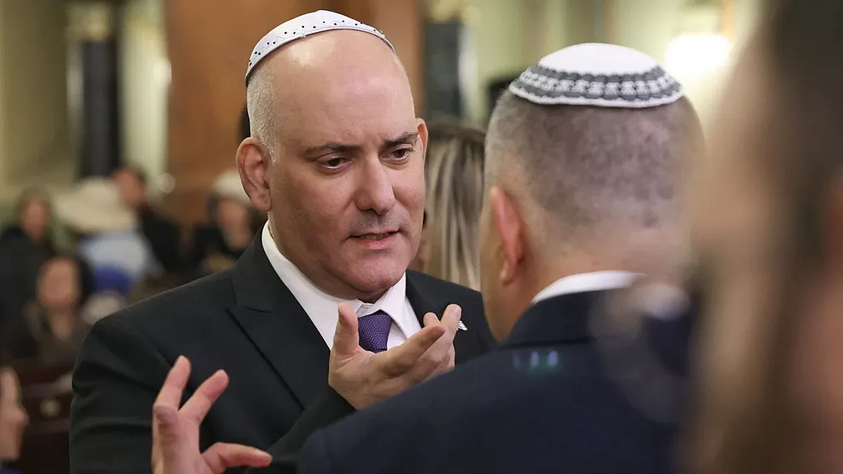 Двама българи заложници на хутите