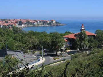 Багери за незаконни палати в Созопол