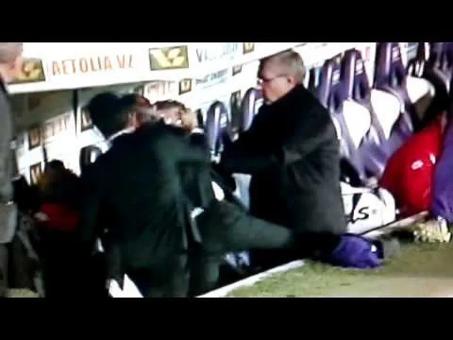 Треньорът на "Фиорентина" наби играч, уволниха го