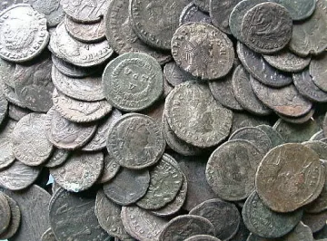 Щракнаха белезници на трима иманяри