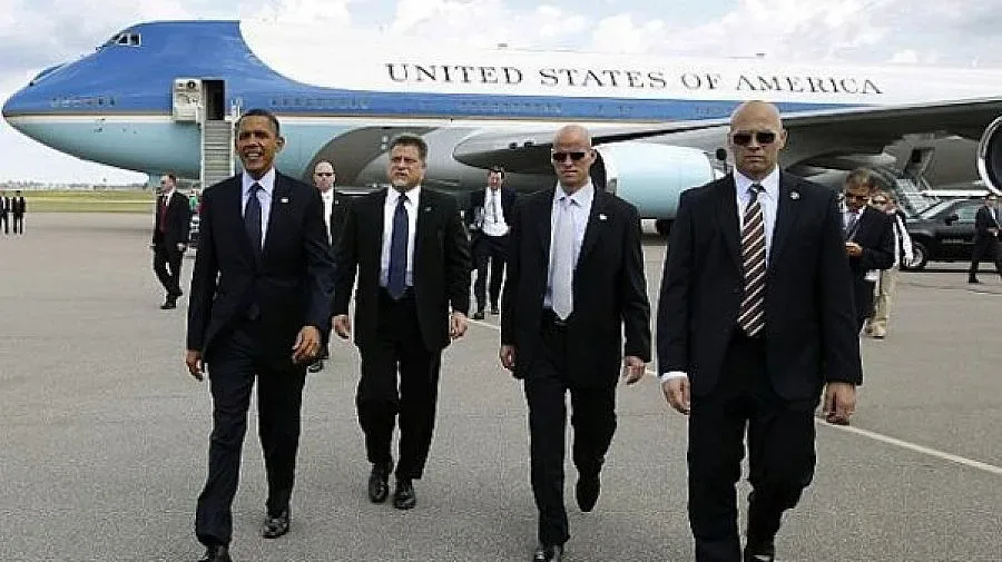 "Сикрет сървис" на сух режим