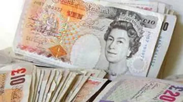 Набъбнаха сметките на най-богатите британци