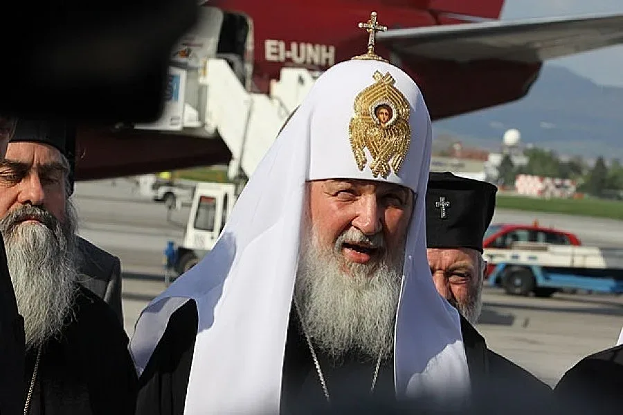 Пловдив посрещна патриарх Кирил със салюти и гайди  