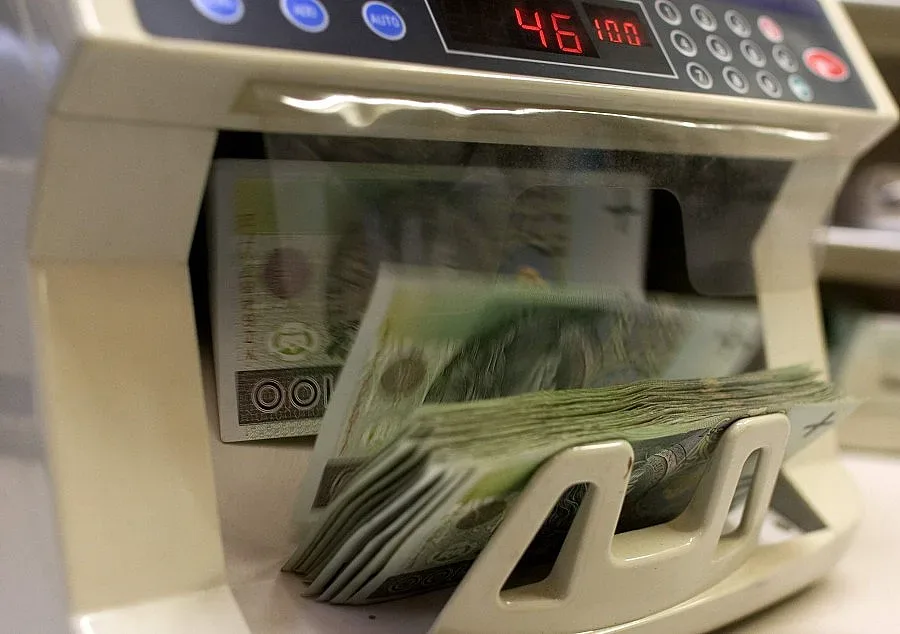 Машини сменят обменните бюра