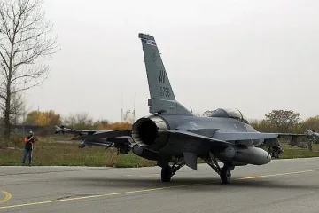 Изтребител падна в река край Пловдив (УНИКАЛНИ КАДРИ)