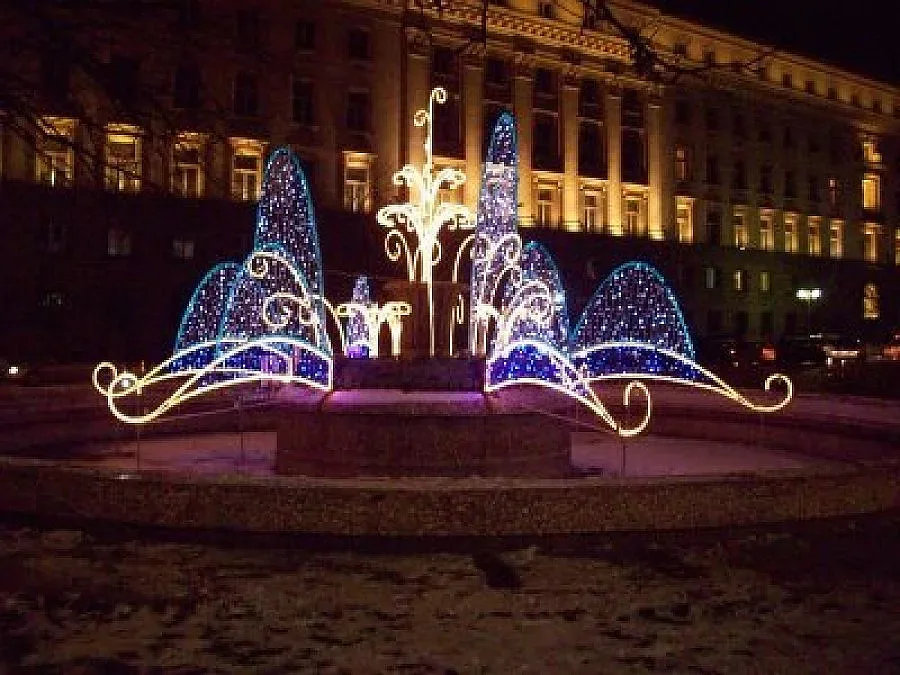 Нощна София грейва с ново LED осветление