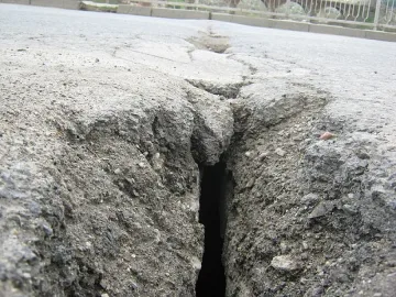 Разцепи се централен мост в Дупница