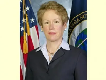 Жена пое военнокосмическото разузнаване на САЩ