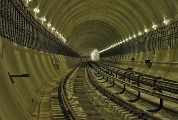 Пускат новия участък на метрото утре